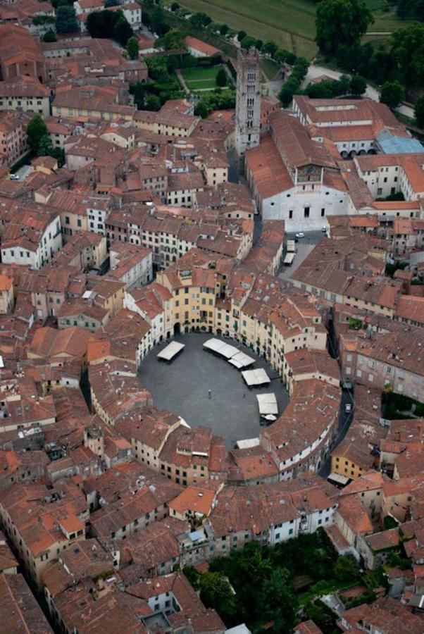 Charme Con Parcheggio Apartman Lucca Kültér fotó