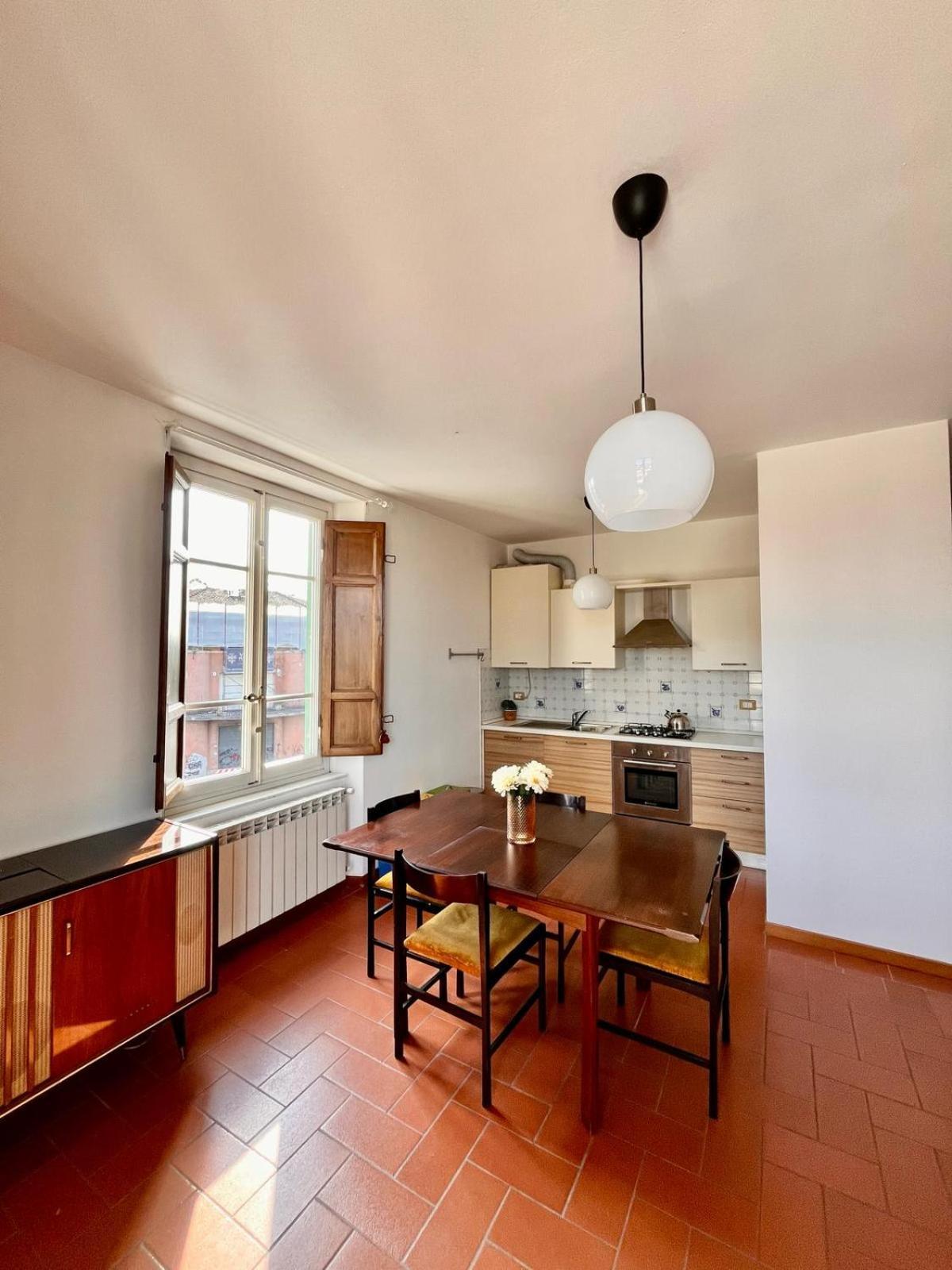 Charme Con Parcheggio Apartman Lucca Kültér fotó
