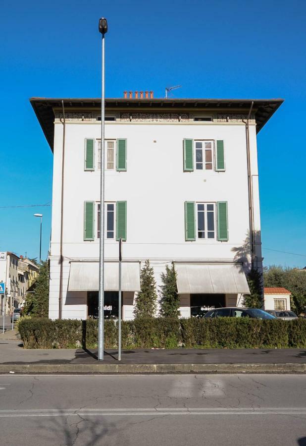 Charme Con Parcheggio Apartman Lucca Kültér fotó