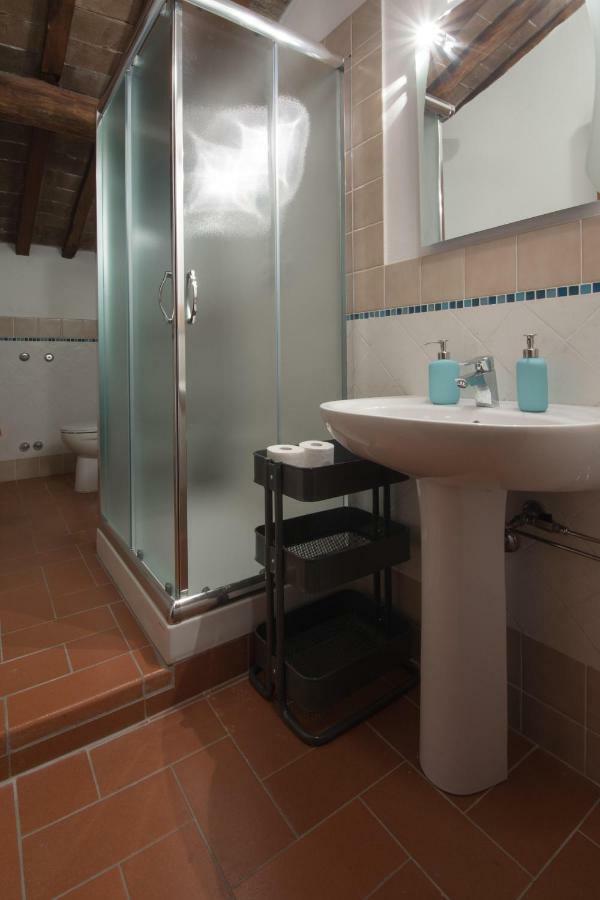 Charme Con Parcheggio Apartman Lucca Kültér fotó